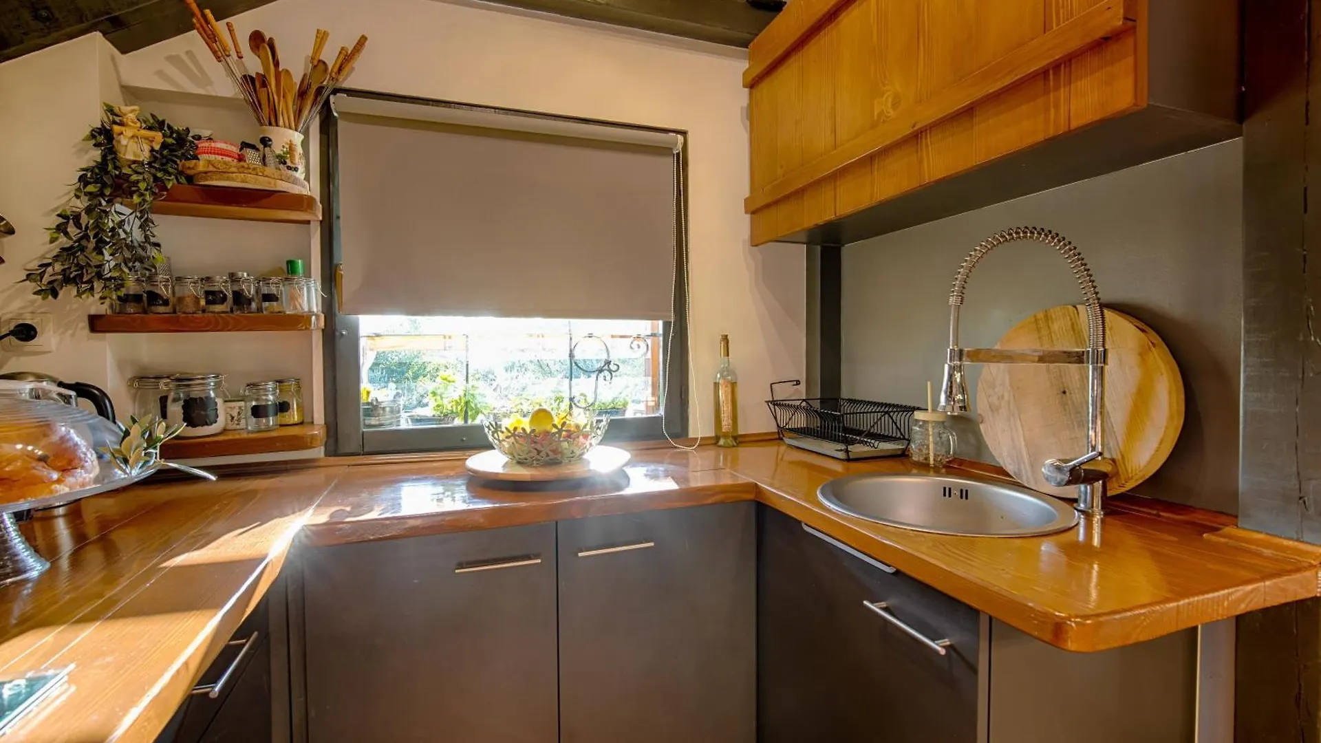 וילה הוילה Kornić House With Pool, 50 Meters From Sea, Privacy - By Traveler Tourist Agency Krk - Id 2137